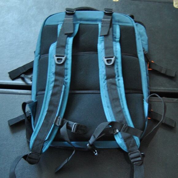 Swissgear Blue Computer Backpack w/ Orange Accents & Inside Pockets - Picture 7 of 10